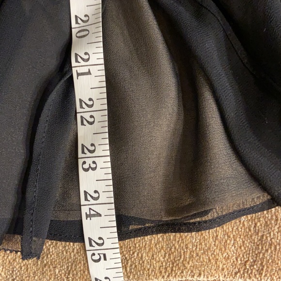 Neiman Marcus/Robert Rodriguez sleeveless Blouse - Picture 9 of 9